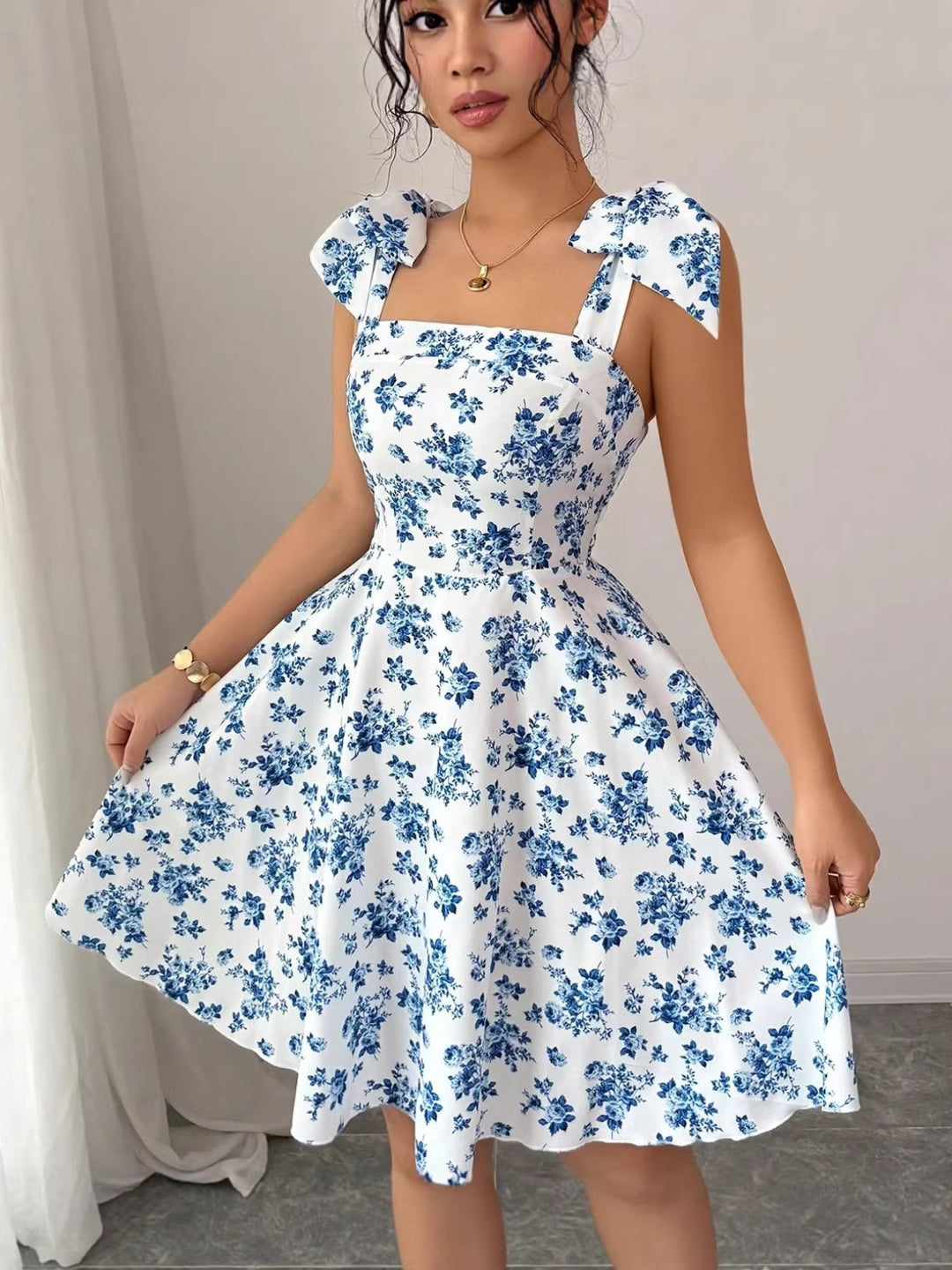 VESTIDO FLORAL DE VERANO